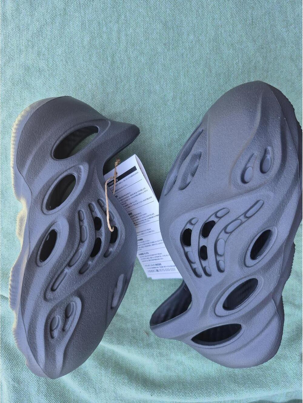 Adidas Yeezy Foam Runner Infants Toddlers Carbon Size 9k